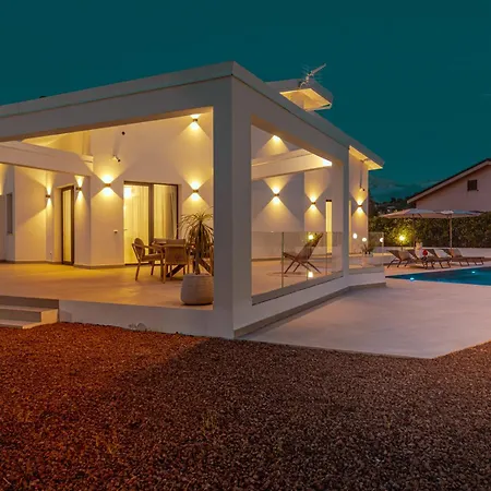 Nahia Collection Willa Campofelice Di Roccella