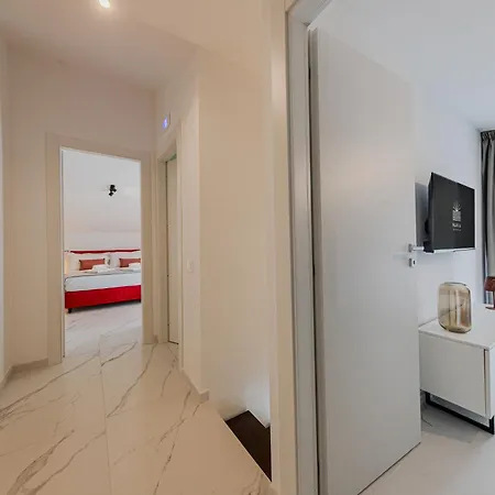 Nahia Collection Campofelice Di Roccella